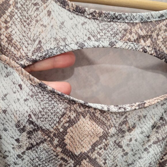 J For Justify Snake Print Sleeveless Top with Cutout Detail Size S - Picture 5 of 7